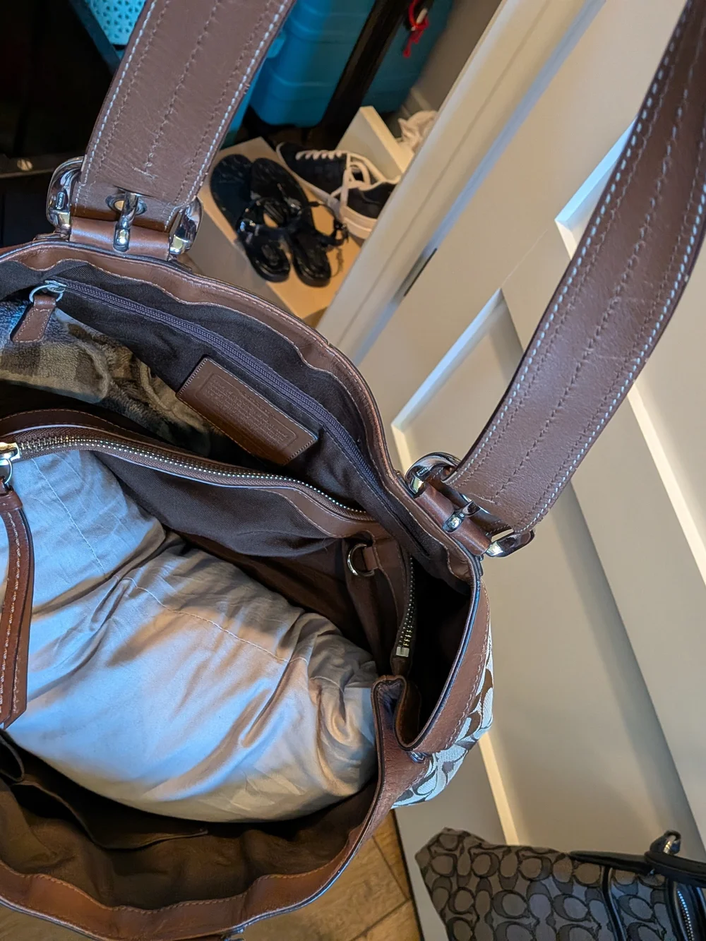 Coach Vintage Soho Pleated Signature Tote With Signature C Jacquard - Picture 2 of 8